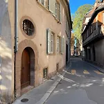 La Petite Cour - Atypique, Calme Et Cozy Apartamento