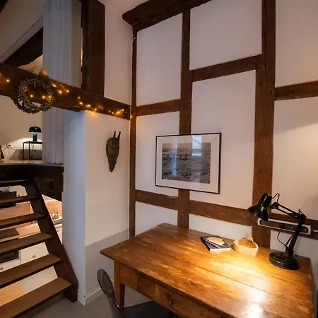 Lägenhet La Petite Cour - Atypique, Calme Et Cozy